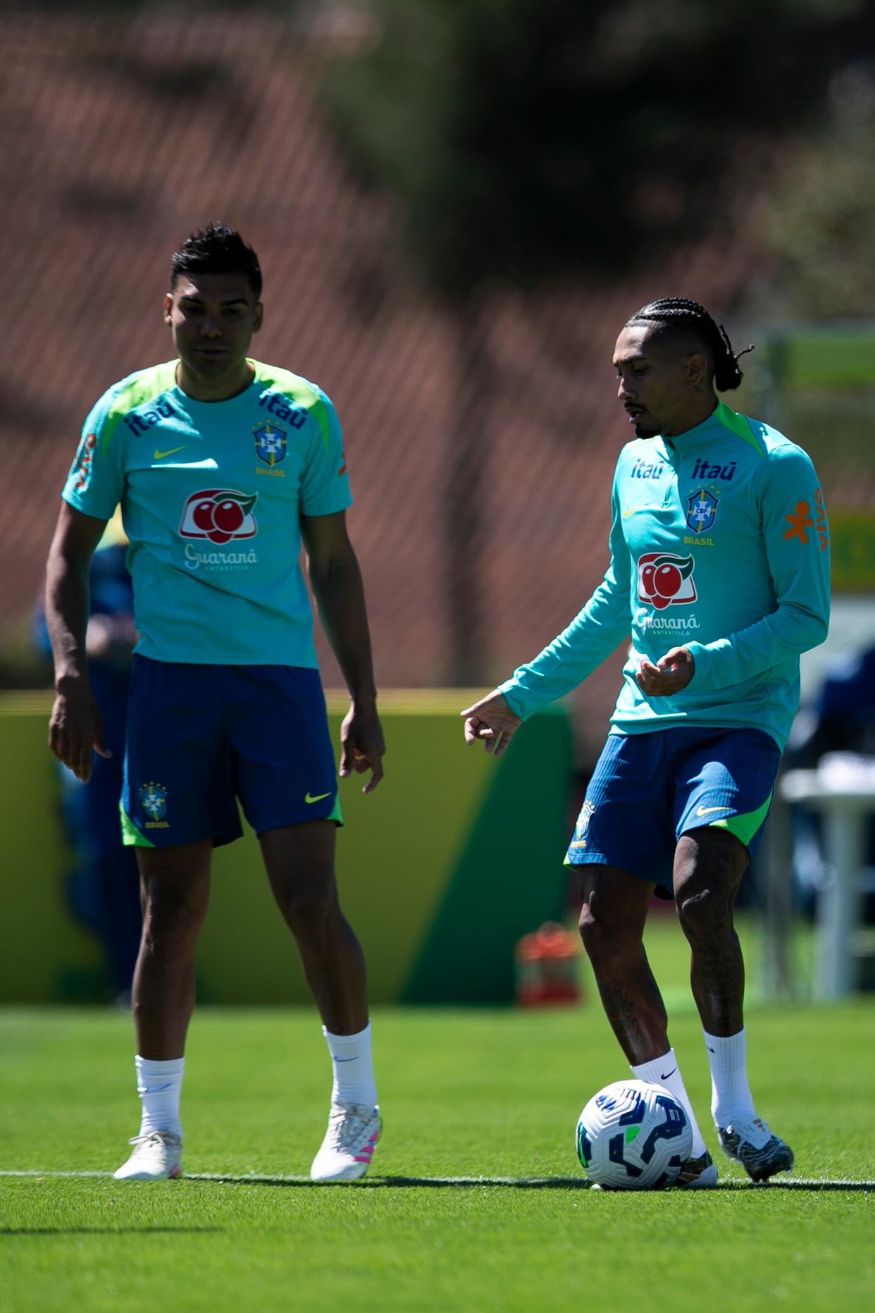 巴塞罗那发布备战花絮，清晨强势反弹，西甲任务艰巨，数据趋势出现新变化(梅西官宣最新消息)